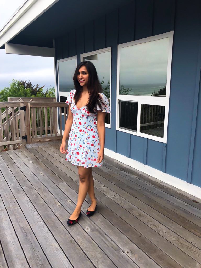 Beach blue floral outfit