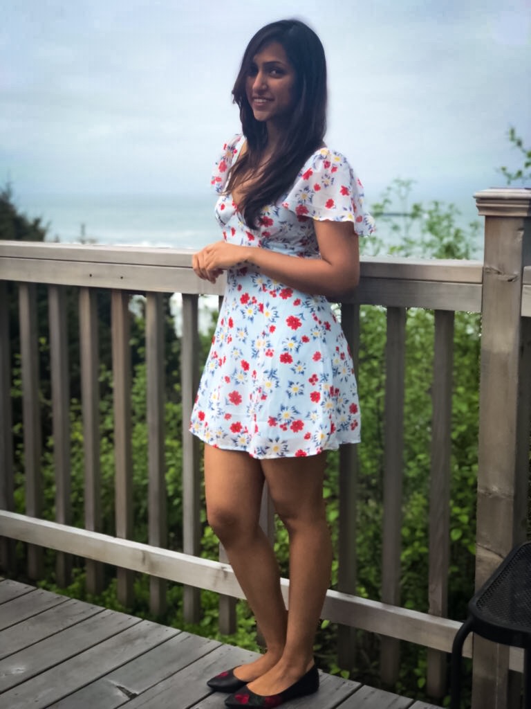 Beach blue floral outfit