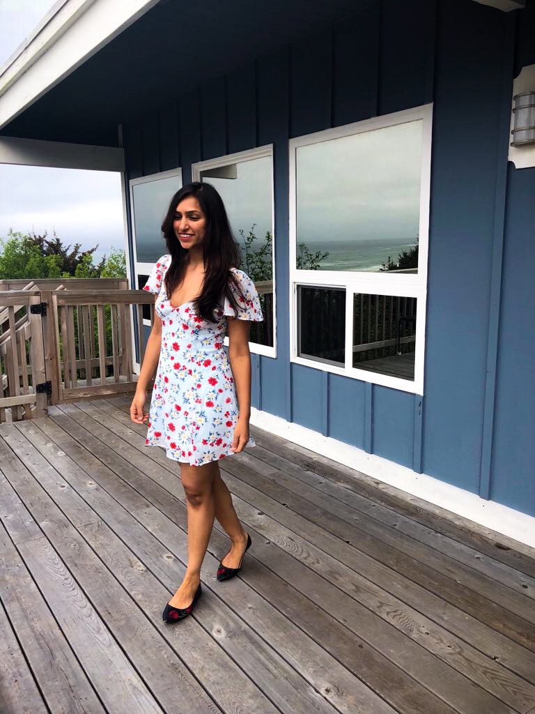 Beach blue floral outfit